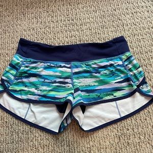 Lululemon Speed Up Shorts - Size 8